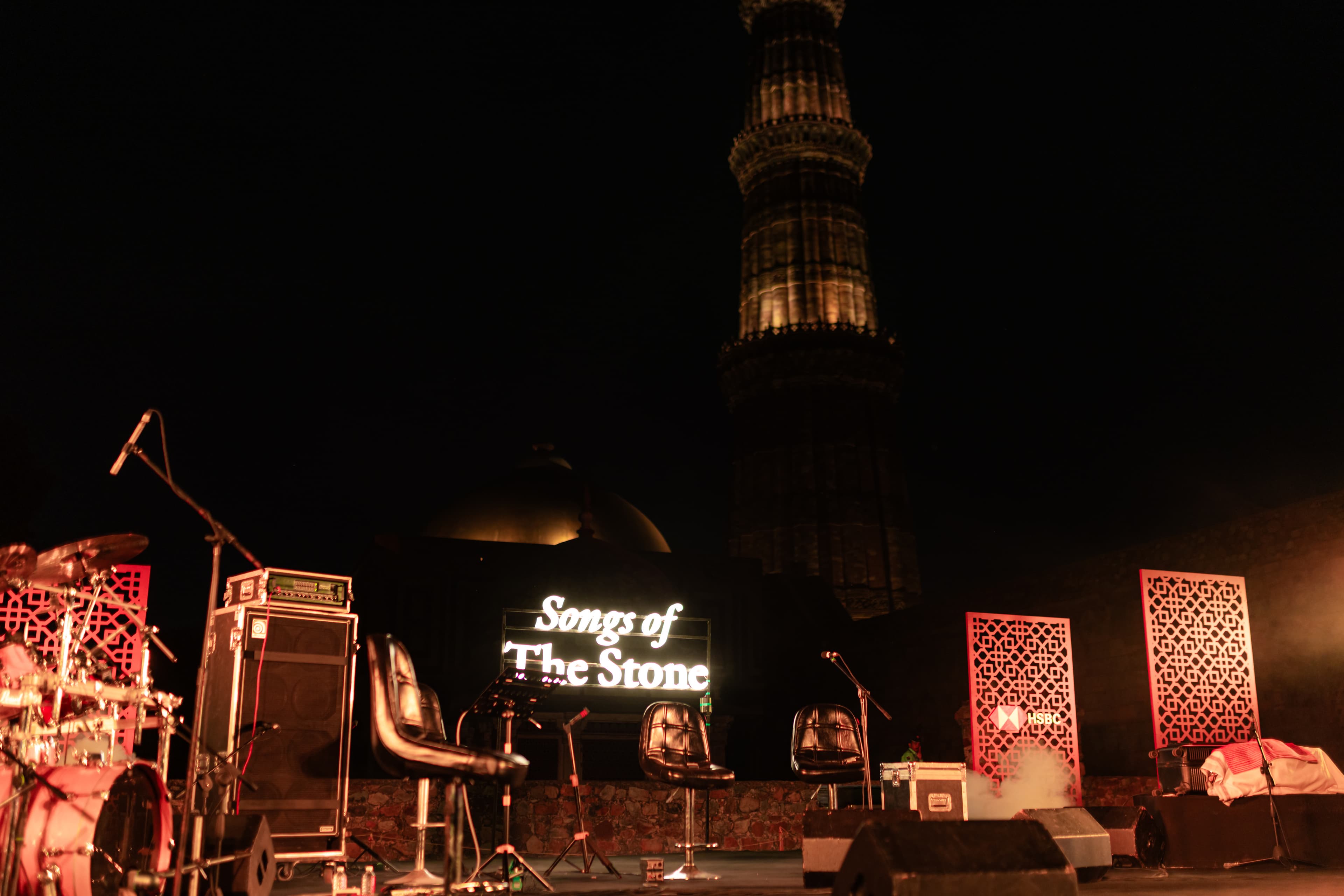 A Songs of the Stone evening in performance